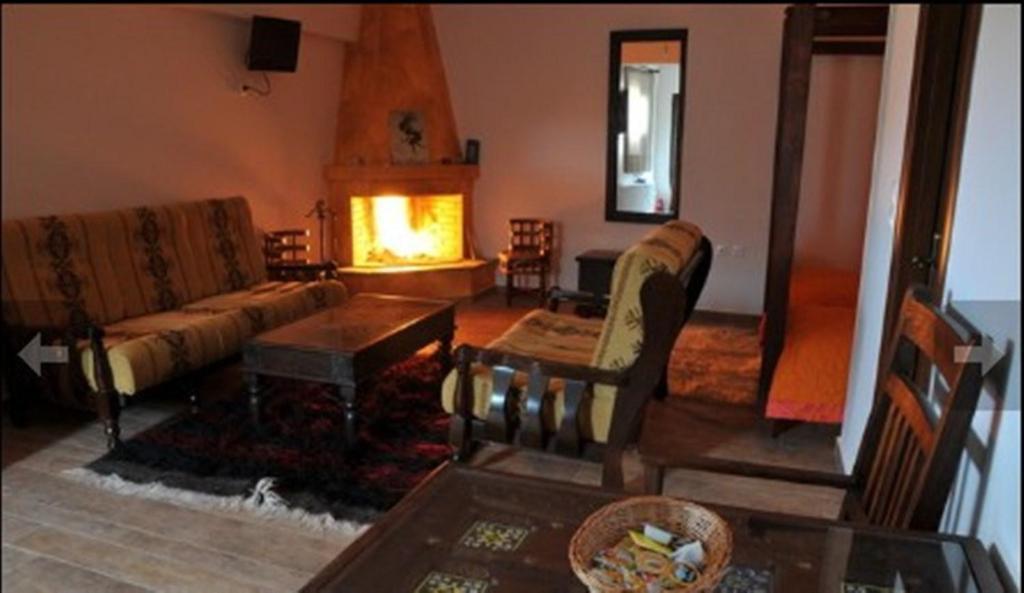 Flygonion Guesthouse Kyriaki Экстерьер фото